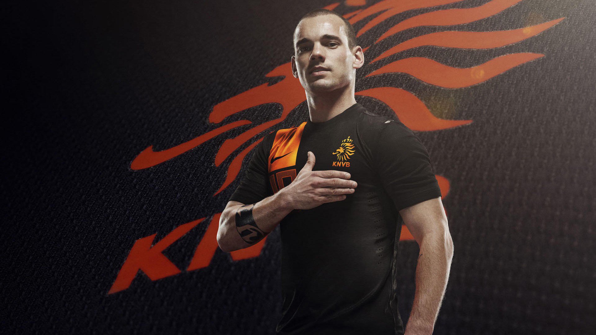 德甲裁判新规解读与争议，德甲现场